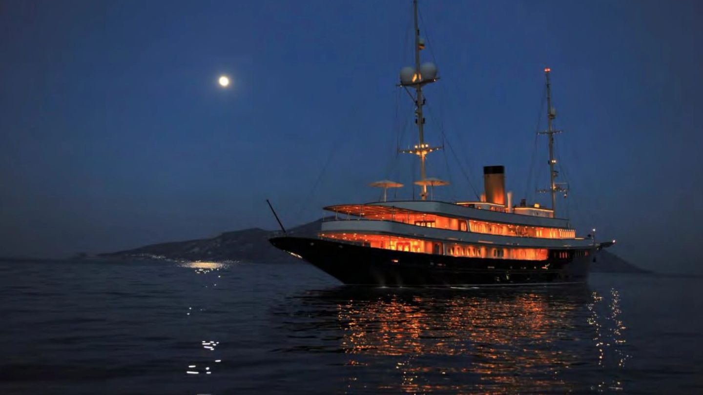 Yacht of the Week: Nero