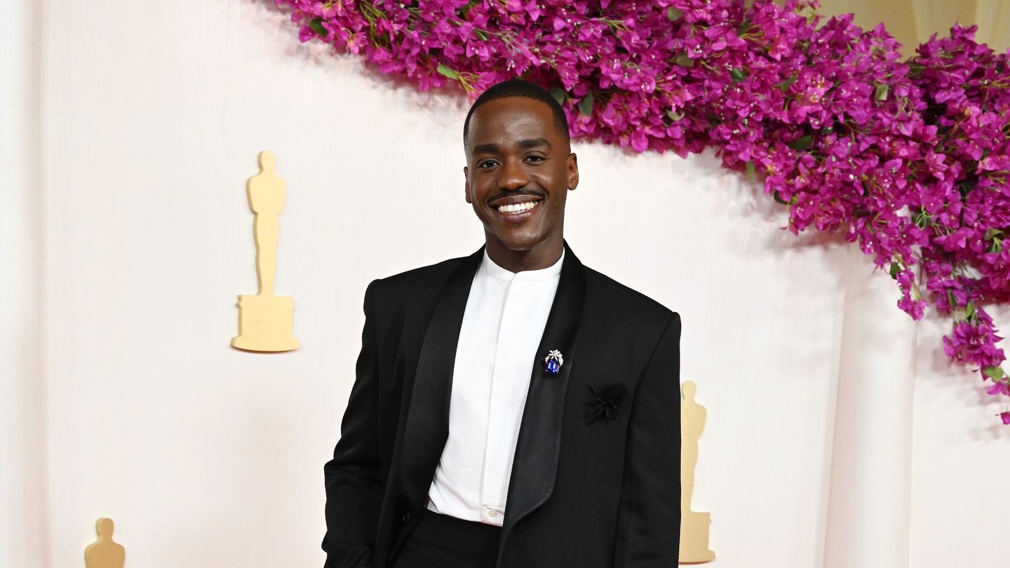 Ncuti Gatwa schooled every man on how to do Oscars night