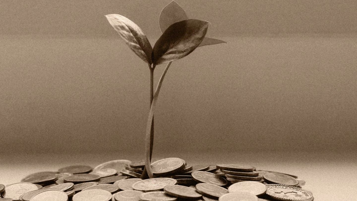 6 expert tips for spring cleaning your finances in unpredictable times