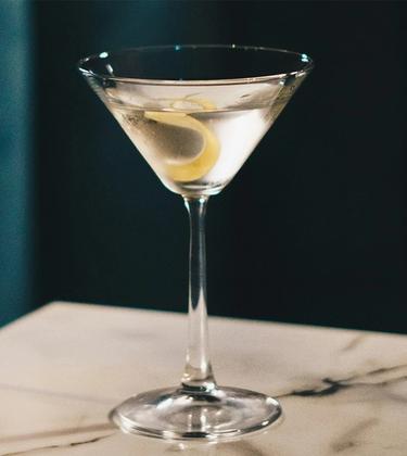 5 essential gin cocktail recipes to practice and perfect