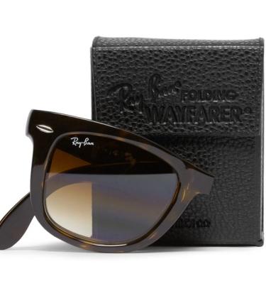 We Like – Ray-Ban Folding Wayfarer Sunglasses