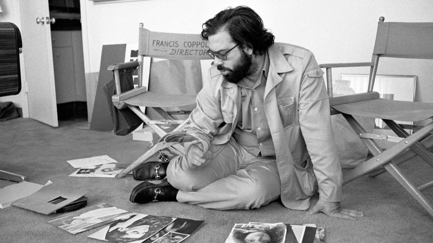 The stylish gentlemen who made loafers iconic