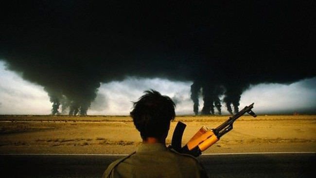 27 unbelievable photos of historic moments that will give you some perspective