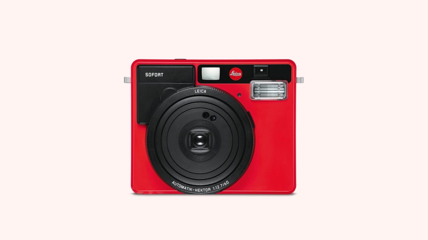 Editor’s Picks: Leica camera, Bennett Winch watch roll and Tag Heuer smartwatch