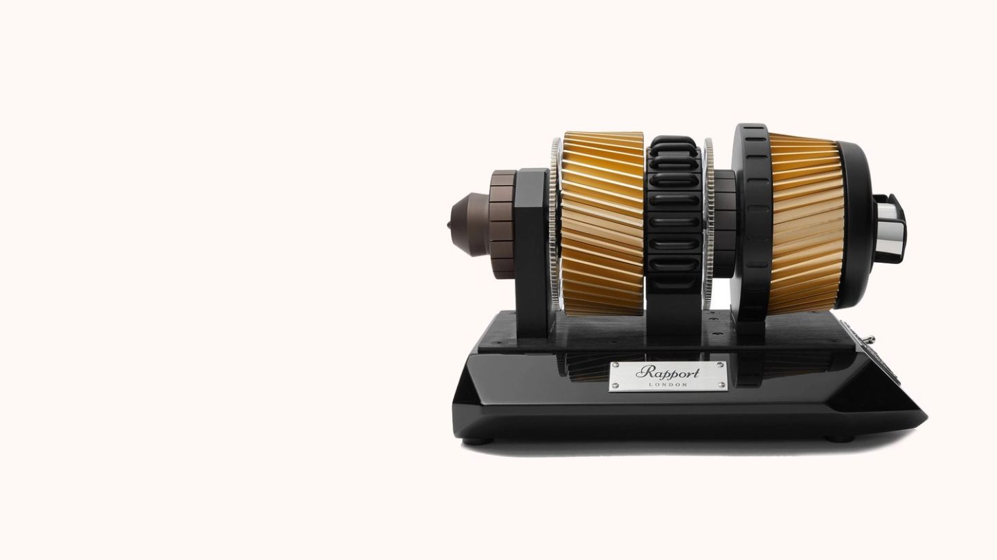 Editor’s Pick: Watch Winder, Electric Water Plane and Wooden Skis