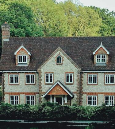 8 country weekend retreats under a million
