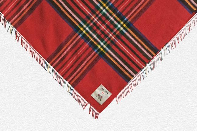 Aubin Guiseley Tartan Lambswool Throw