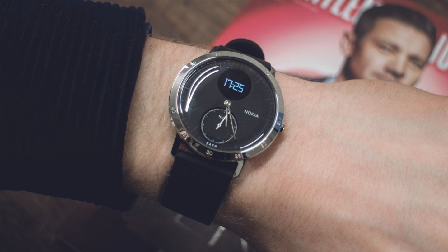 Competition: Win a brand new intelligent hybrid smartwatch