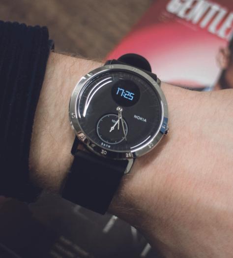 Competition: Win a brand new intelligent hybrid smartwatch
