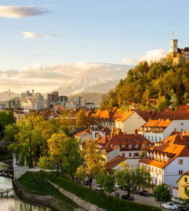 10 city breaks to take this spring