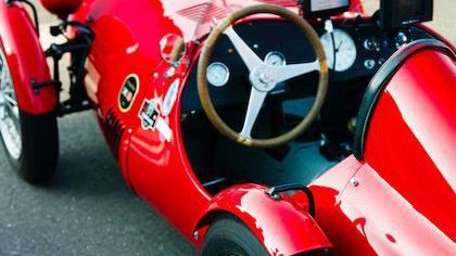 RALLY NIPPON – A Journey Through Heritage with dunhill