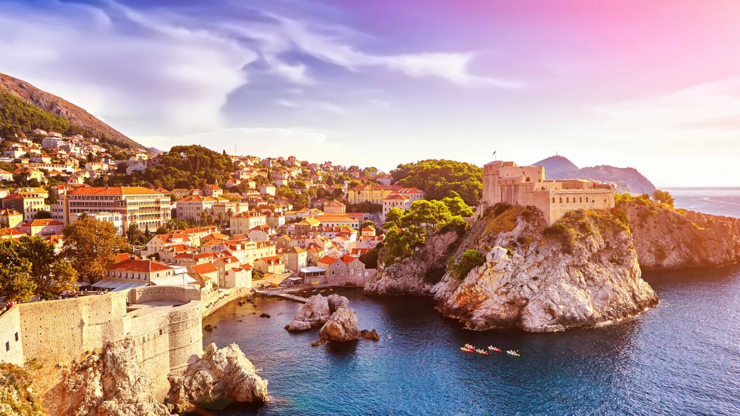 These are the best destinations for a city break with a beach