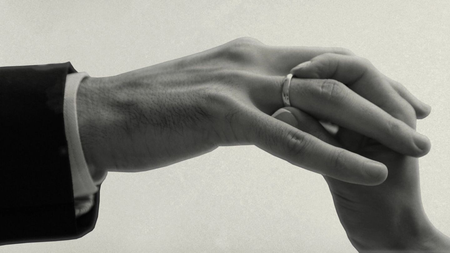 Should a modern man wear a wedding ring?