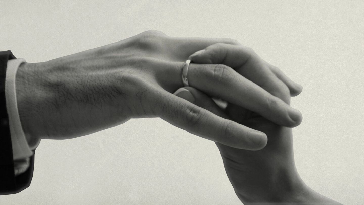 Should a modern man wear a wedding ring?