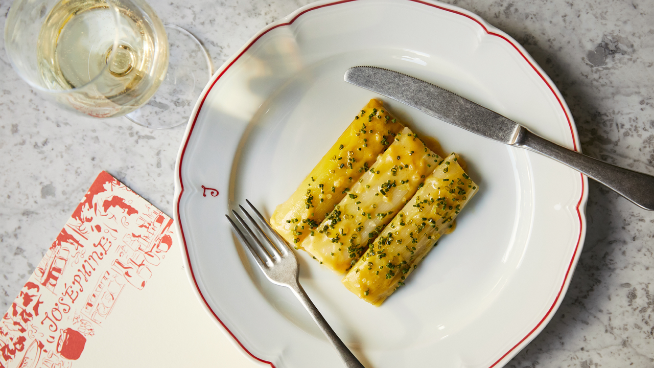 Editor’s Picks: Negroni Book, Pizza Oven and 2022 Jaguar F-TYPE