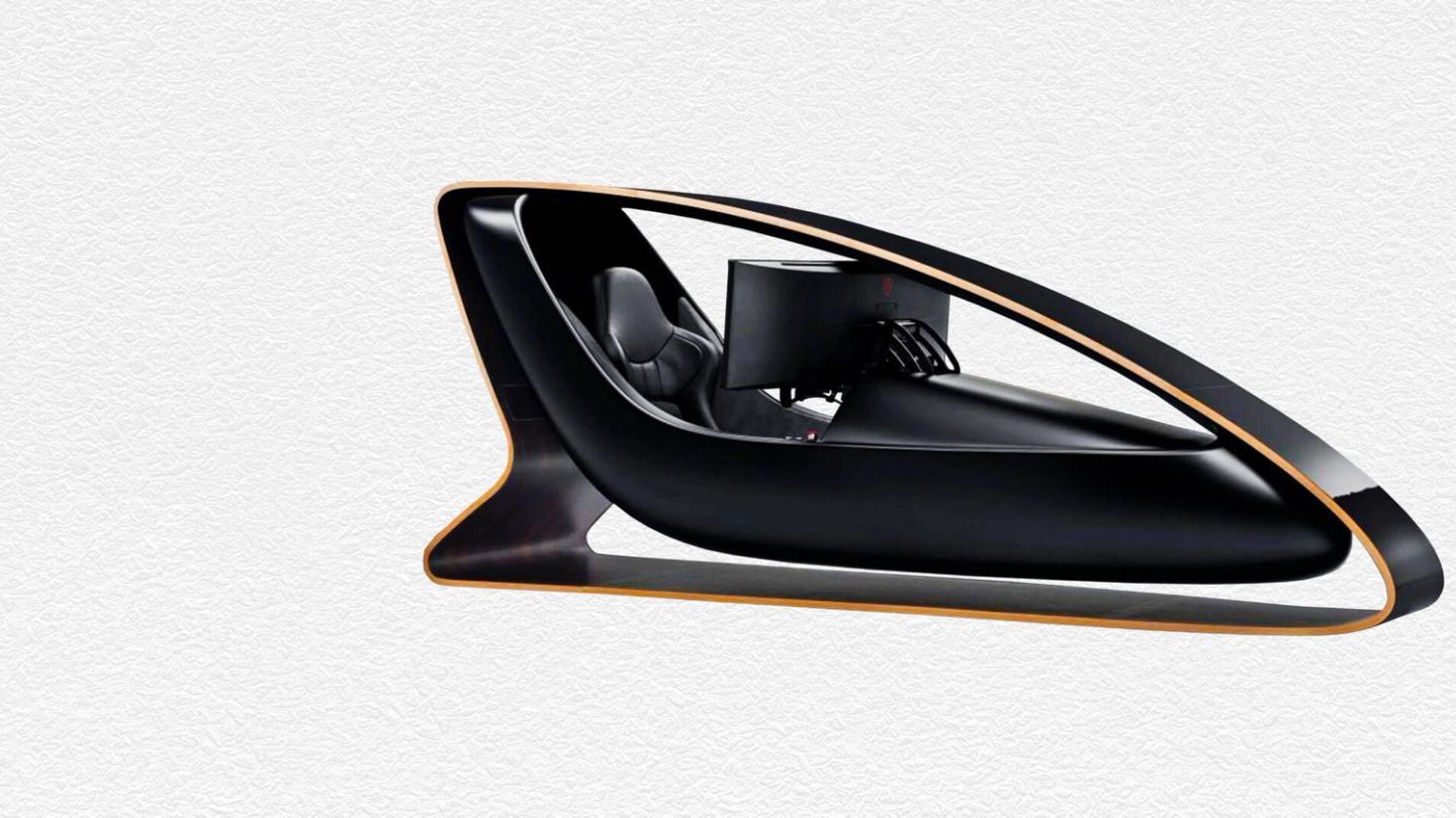 Editor’s Picks: Driving Simulator, 007 Aftershave and Tour de France Wristwatch