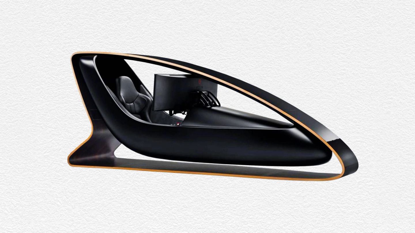 Editor’s Picks: Driving Simulator, 007 Aftershave and Tour de France Wristwatch