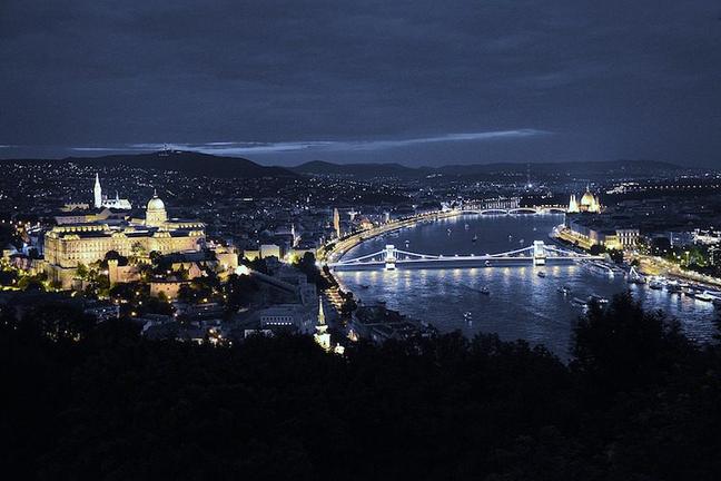 budapest-420988_960_720