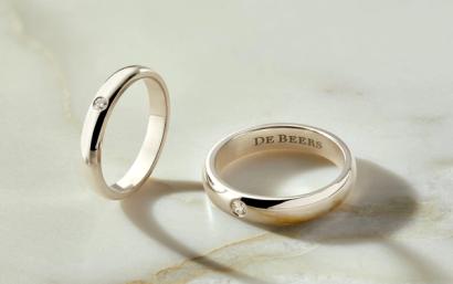 Band together – a guide to choosing wedding bands with De Beers