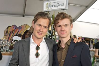 Charlie-Settrington-and-Thomas-Brodie-Sangster-at-The-Gentlemans-Journal-Summer-Party-at-Masterpiece-London