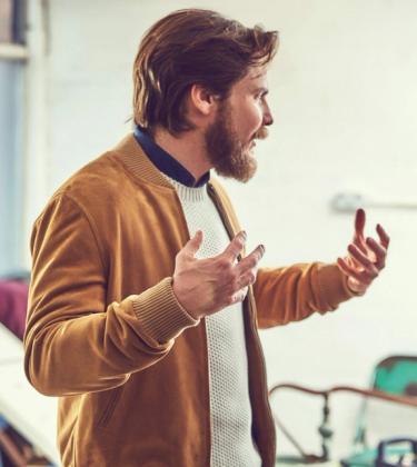 Go behind the scenes of our Daniel Brühl cover shoot