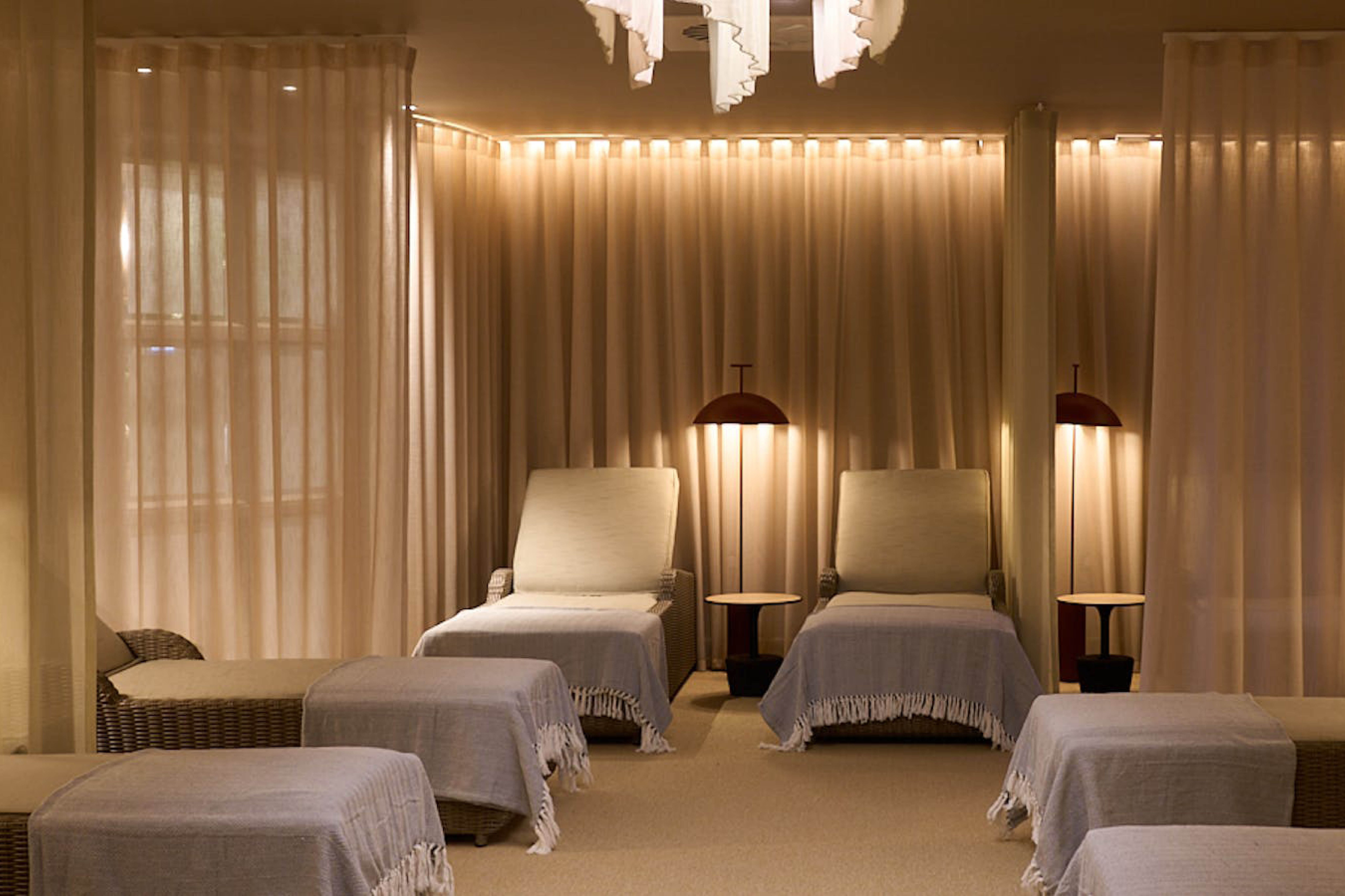 See Prices For Calcot & Spa