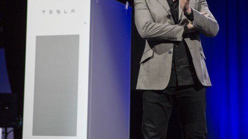 Watch: How To Nail A Presentation Elon Musk Style