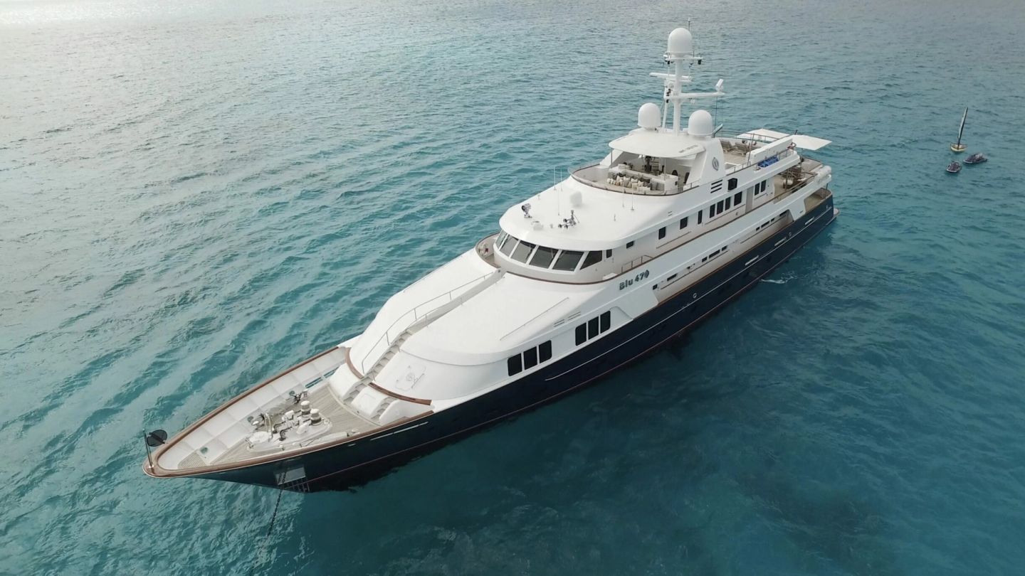 Yacht of the Week: Blu 470