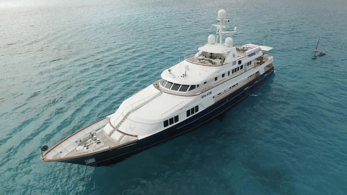 Yacht of the Week: Blu 470