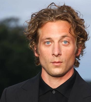 Jeremy Allen White