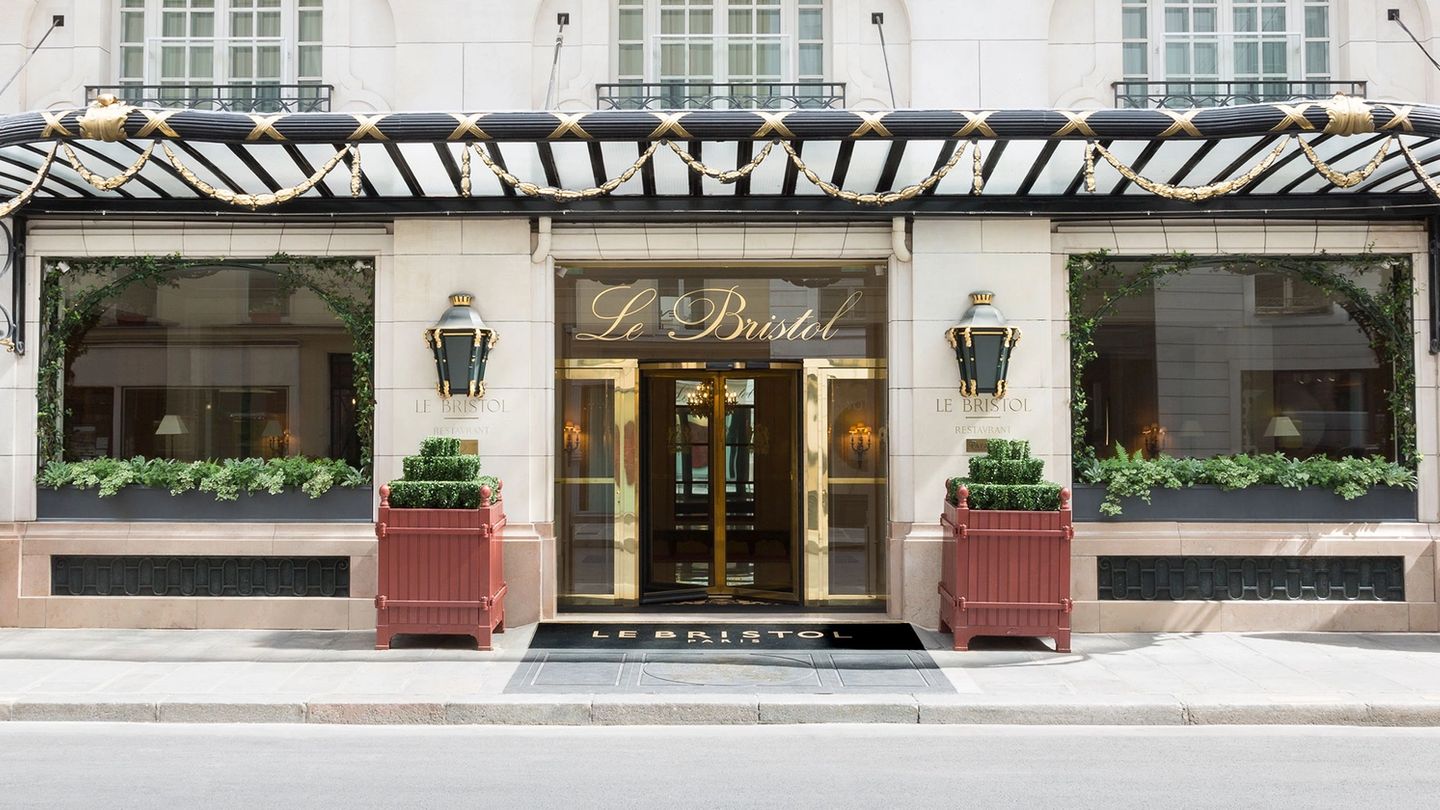 99 years on, Le Bristol remains Paris’s bedroom of dreams