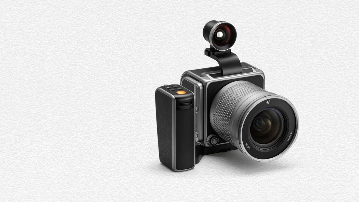 Editor’s Picks: Hasselblad Camera, Fitness Tracker and Bond First Editions