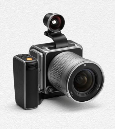 Editor’s Picks: Hasselblad Camera, Fitness Tracker and Bond First Editions