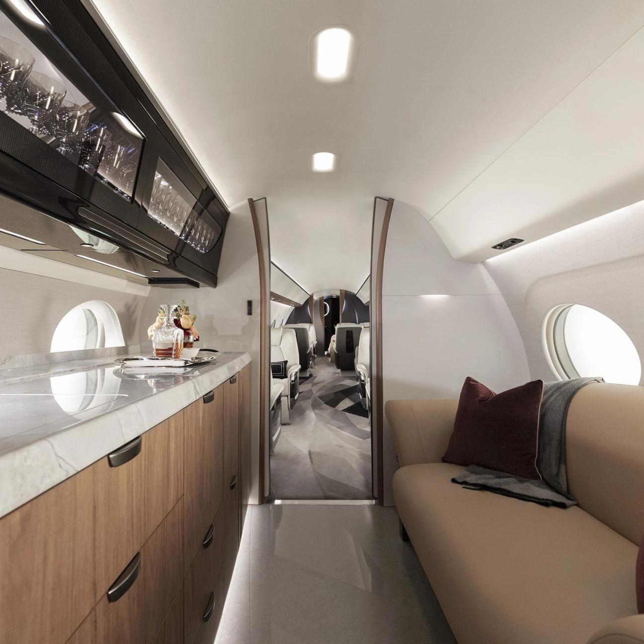 Step onboard the world’s largest private jet, the Gulfstream G700 ...