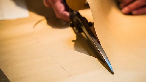 VIDEO: A gentleman’s guide to bespoke shirtmaking
