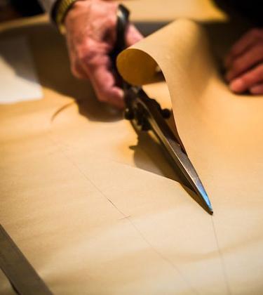 VIDEO: A gentleman’s guide to bespoke shirtmaking