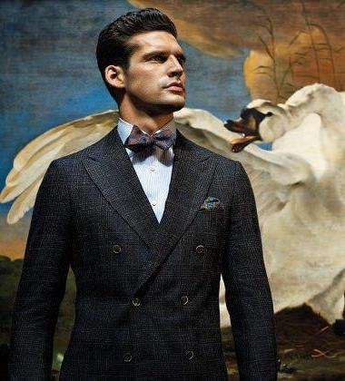Should a gentleman wear a double-breasted jacket?