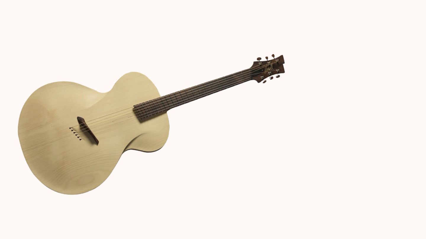 Editor’s Picks: Leica Camera, Roulette Wheel and Minimalist Guitar