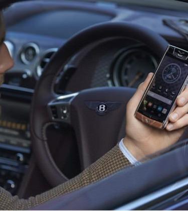 A Gentleman’s Essential – The Phone