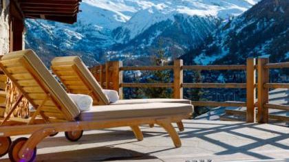 Chalet Hunting & Skiing Etiquette