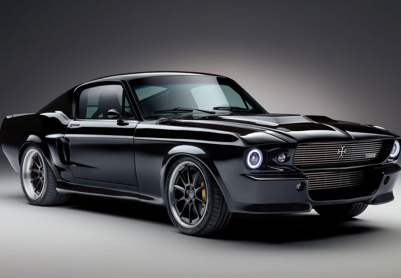 Charge Mustang
