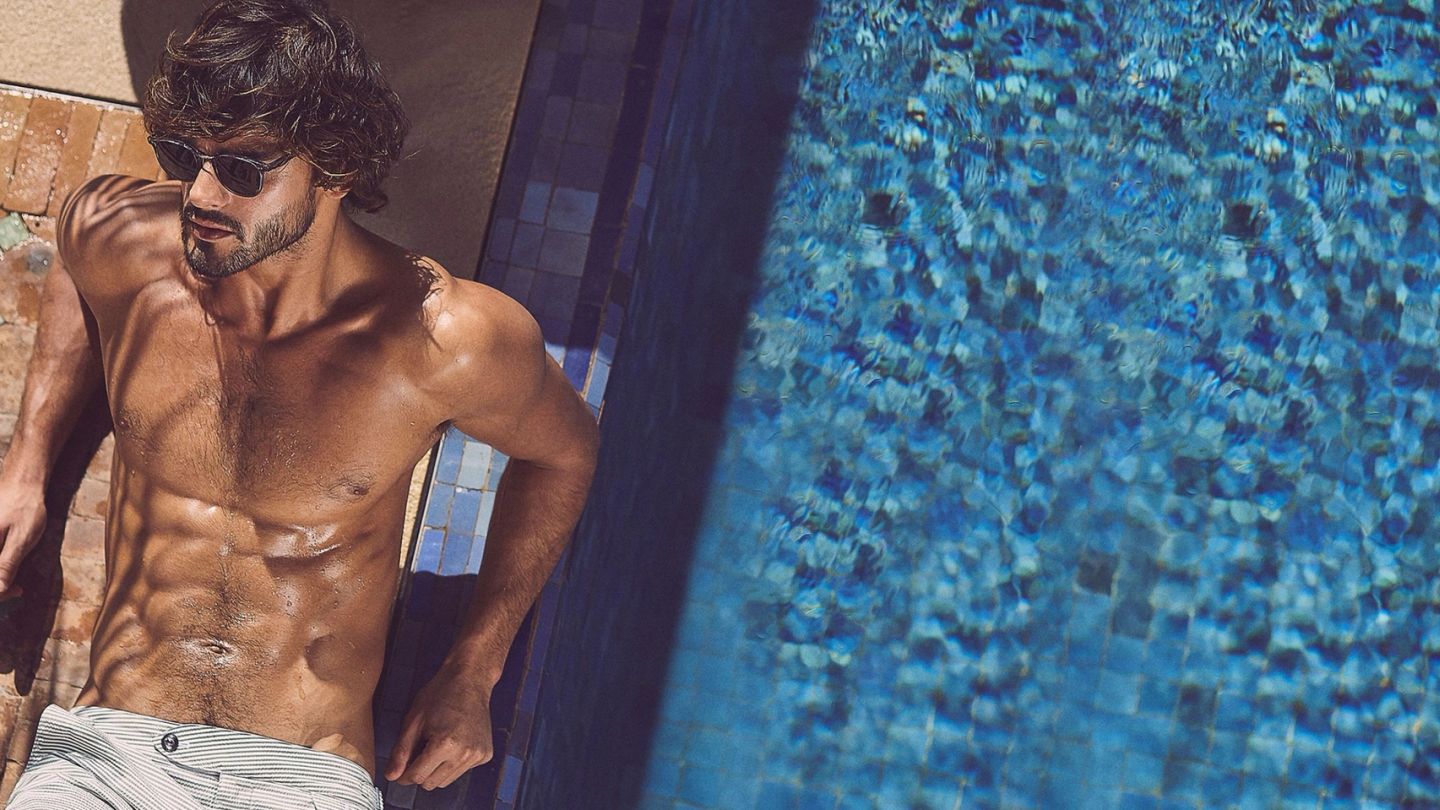 Here’s how to tan like a gentleman