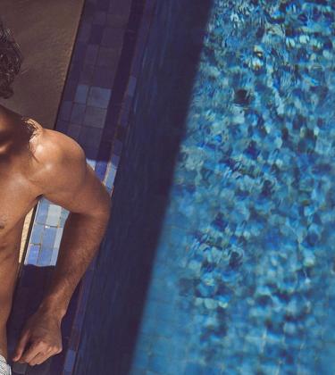 Here’s how to tan like a gentleman