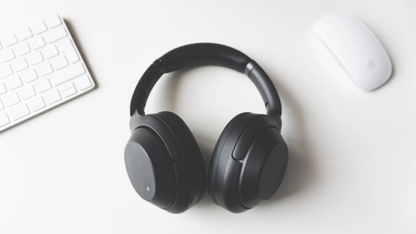 This is what your headphones say about you