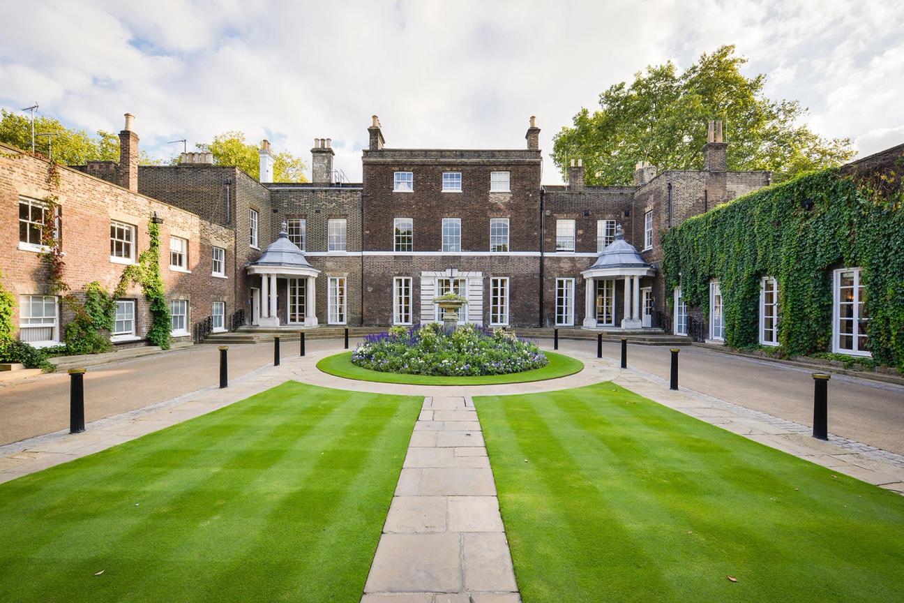 The Hurlingham Club front courtyard