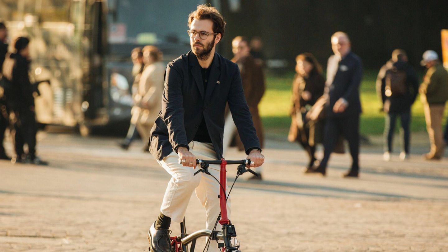 Win a Brompton bike and matching blazer with Oliver Spencer