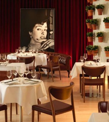 Review: Asia de Cuba