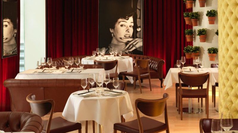 Review: Asia de Cuba