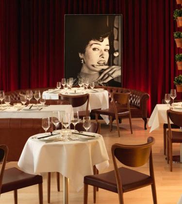 Review: Asia de Cuba