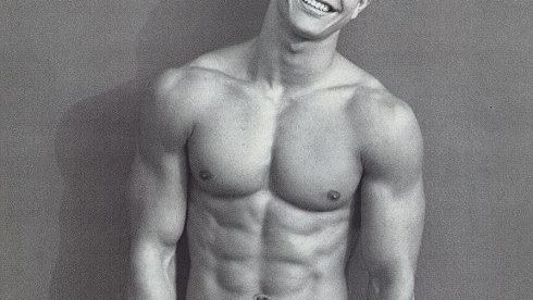 The ultimate 20 minute ab workout to ensure you keep the six pack this December